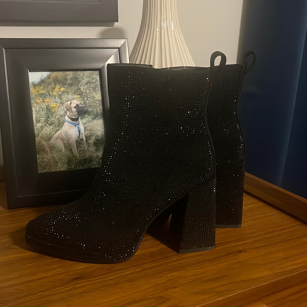 Black Shimmer Blockheel Boots